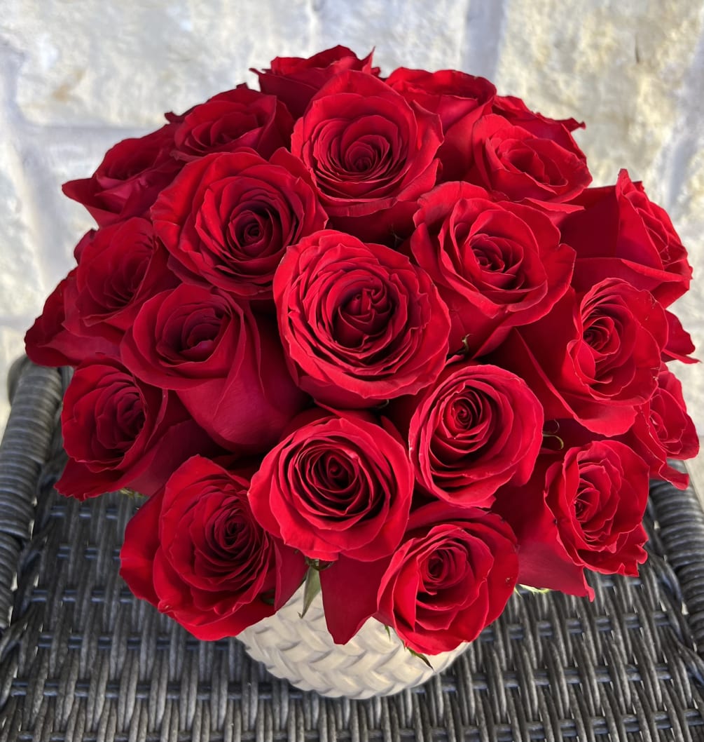 Roses red hot sale