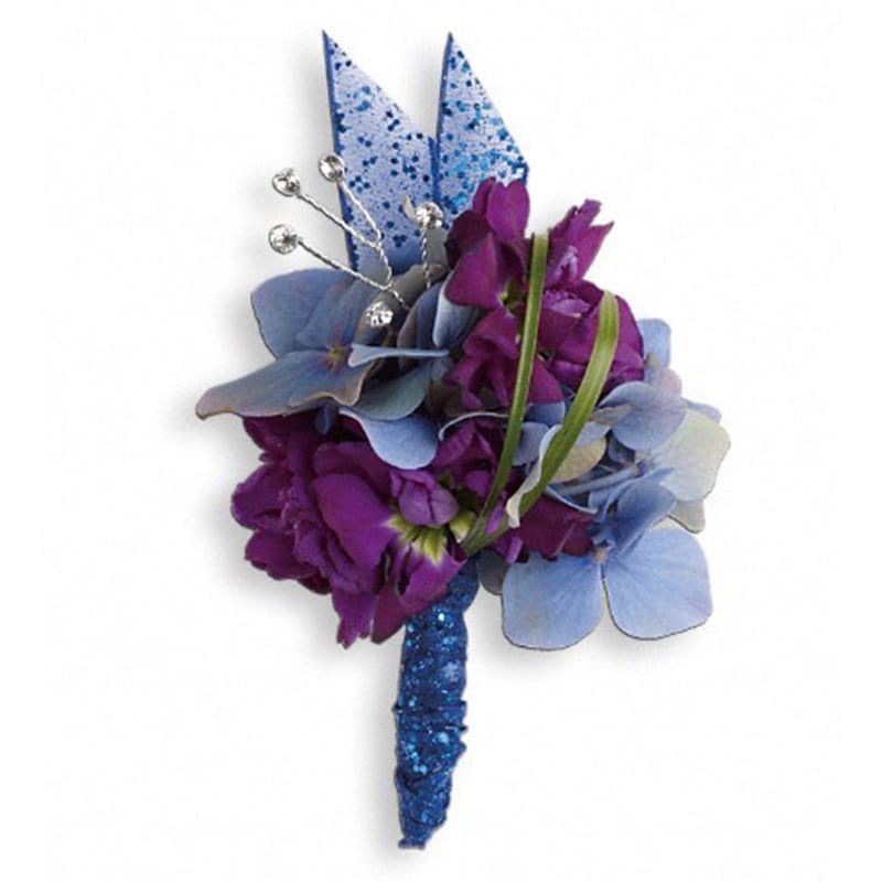 Deep shades of blue hydrangea and purple stock echo the beat of