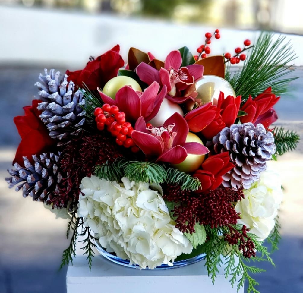 The most perfect centerpiece for the most perfect gift