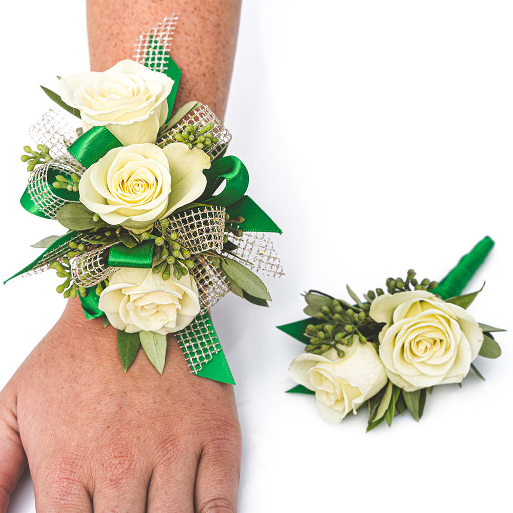 A classic white corsage compliments any outfit. Perfect for prom, formal, and