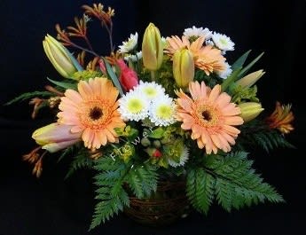 Lovely round centerpiece for the mother&#039;s day luncheon tables.  Beautiful assortment