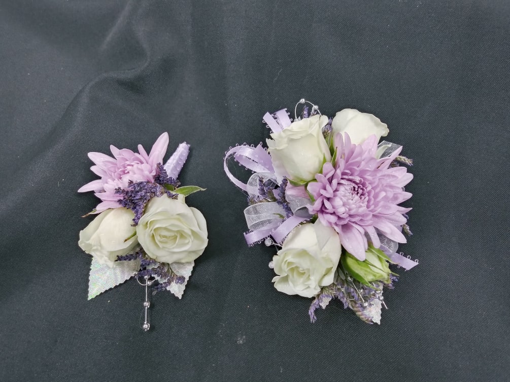 Lavender wristlet sale