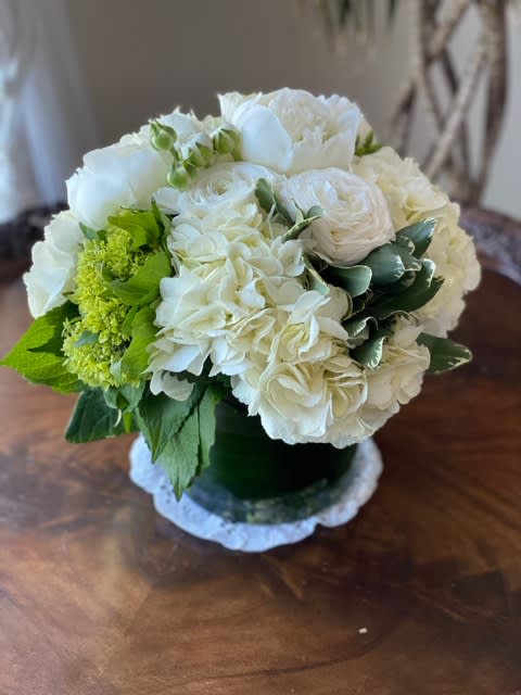 all white blooms in a low compact design for a simple way