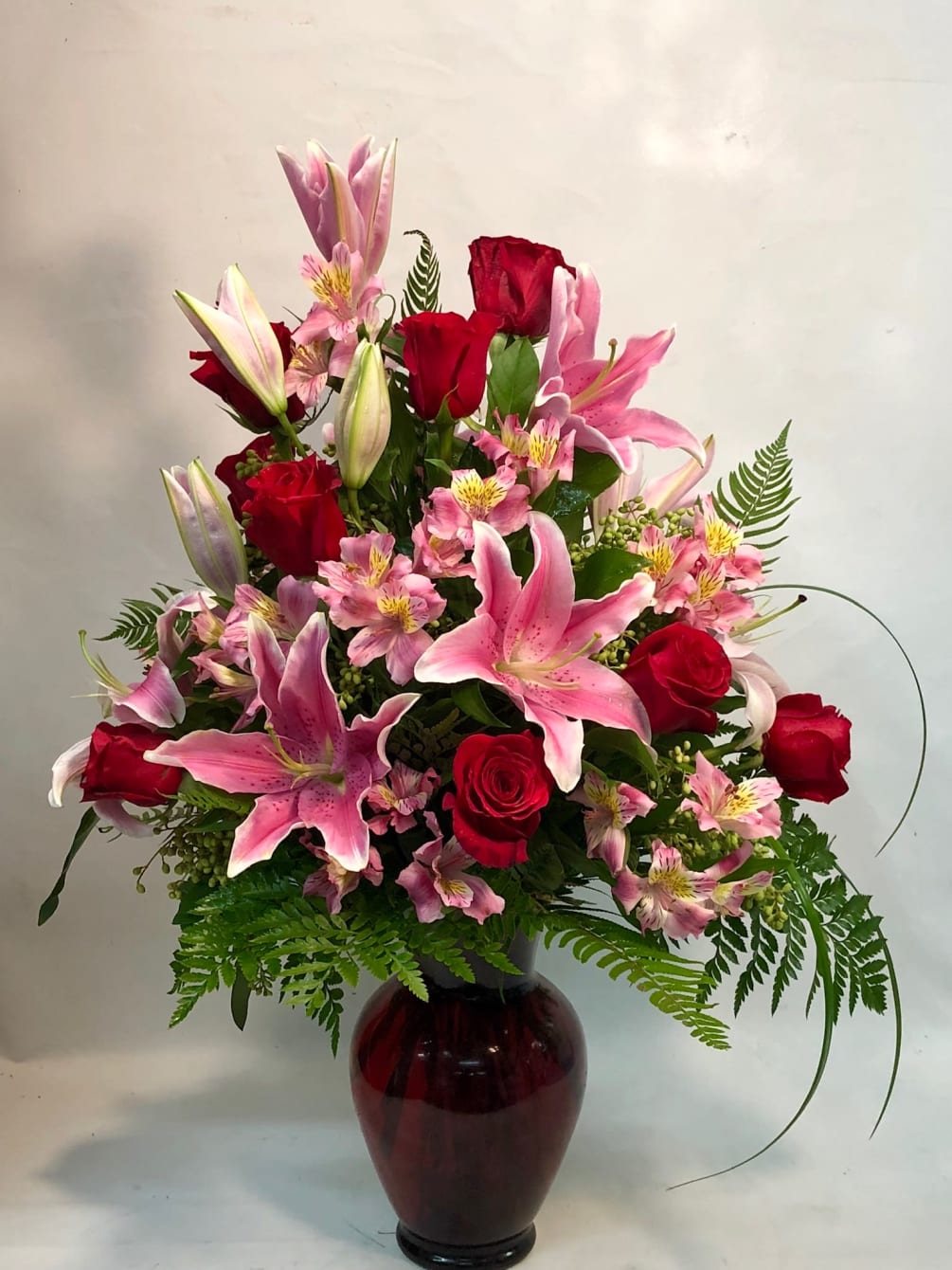 Beautiful Arrangement With Lilies And Roses 