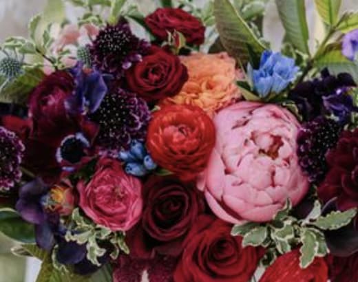 This gorgeous bouquet is a must-have for any occasion. The flowers are