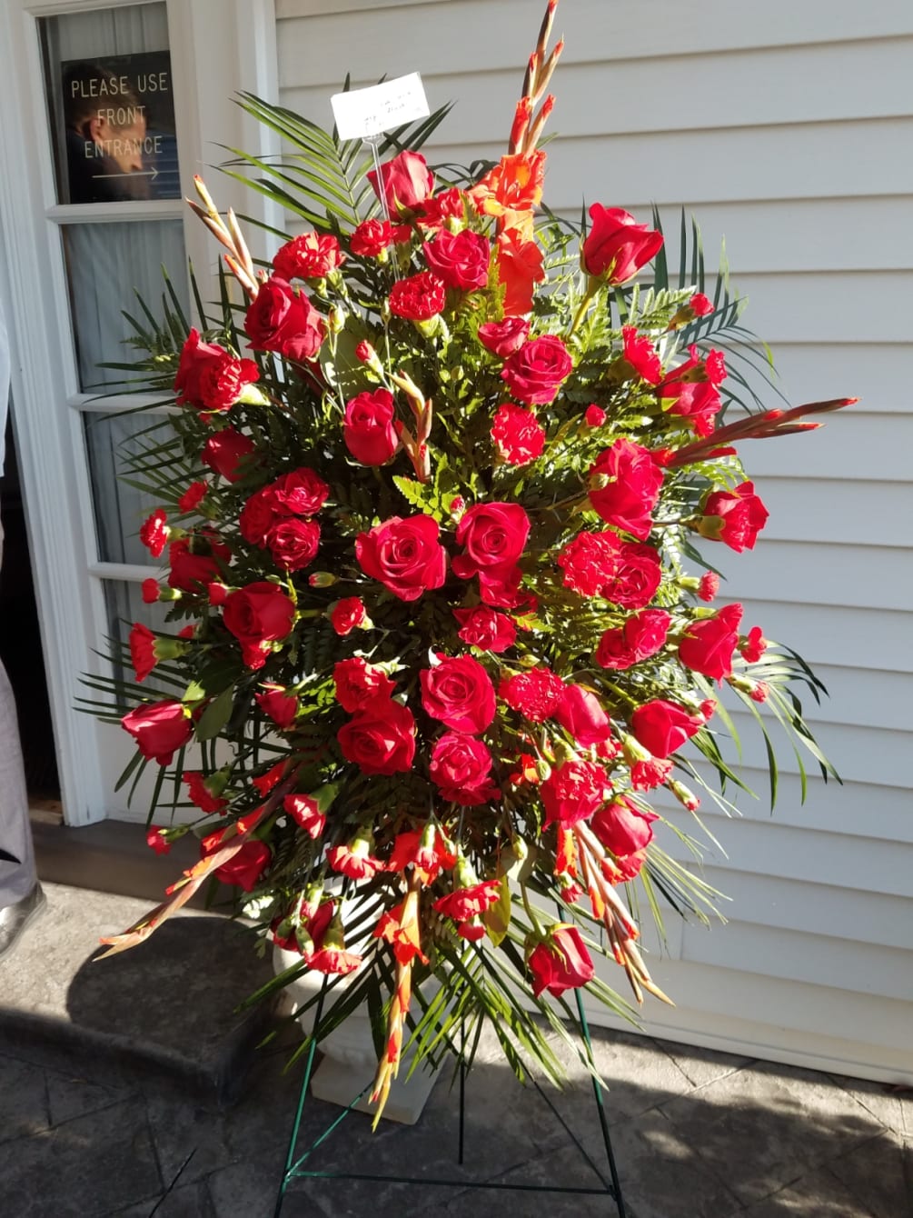 Sending Love Spray by Flowers by US