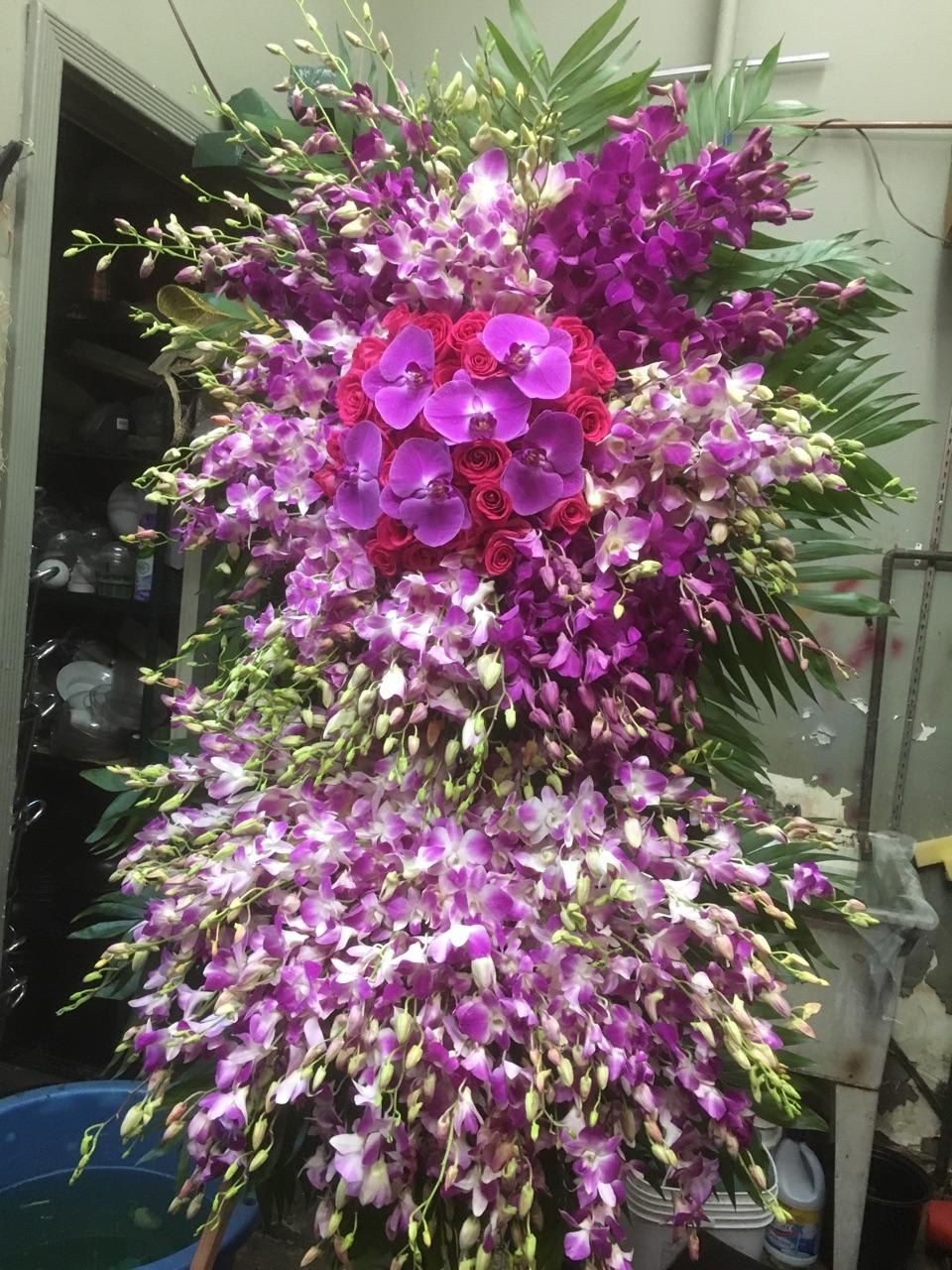 Orchids standing spray