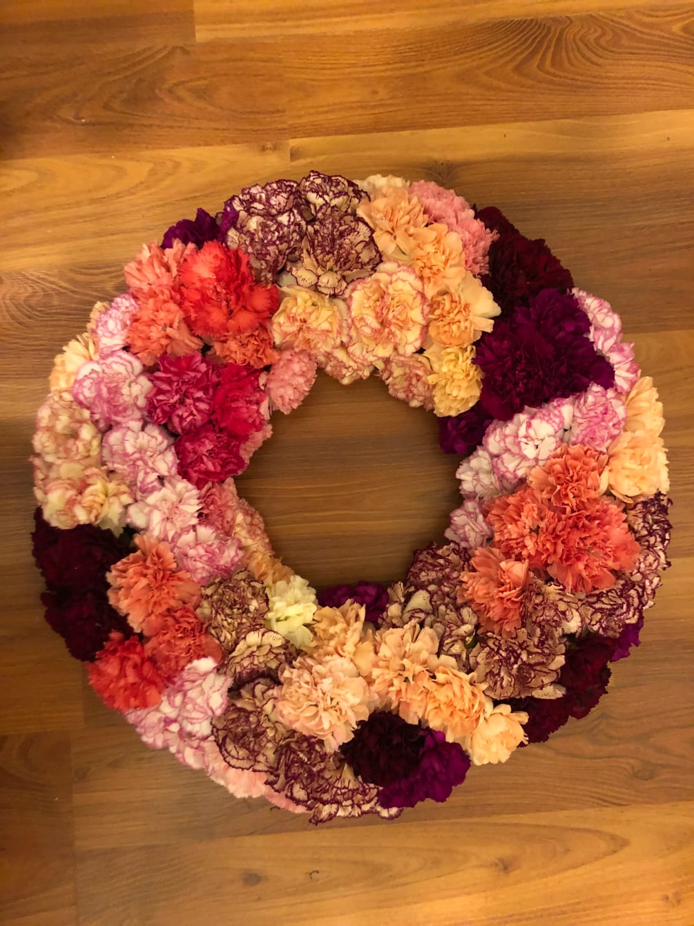 This lovingly designed wreath symbolize your love for one who passed away.