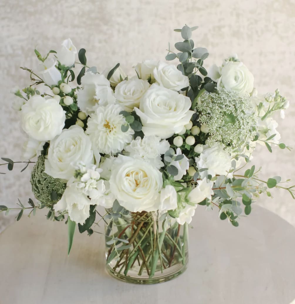 This whimsical and classy arrangement is a perfect way to make a