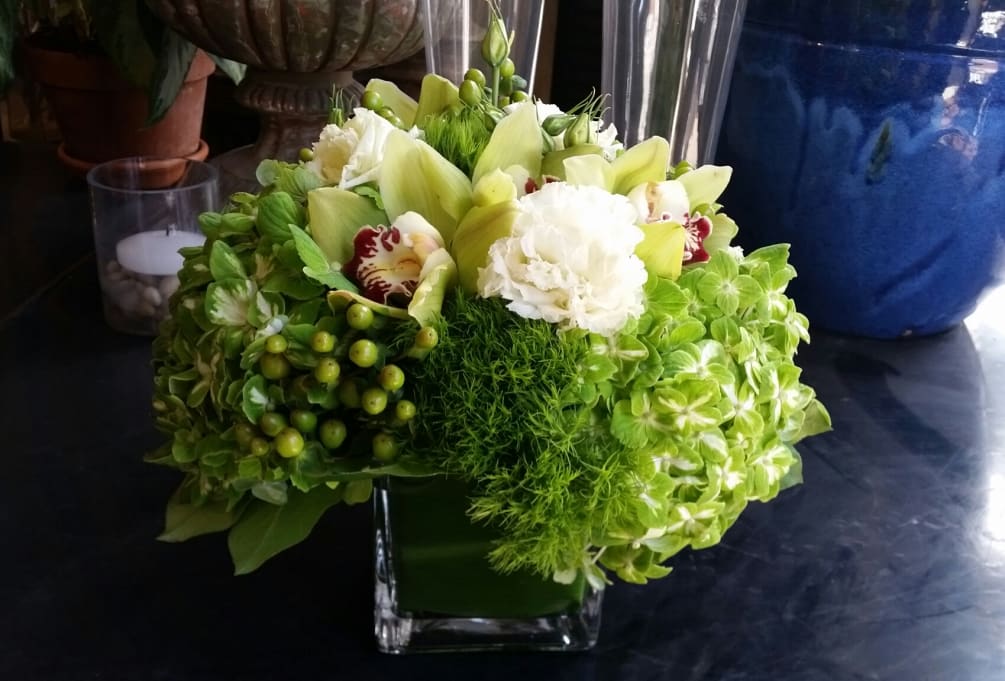 A fresh Green Floral arrangement in honor of St Patrick&#039;s Day