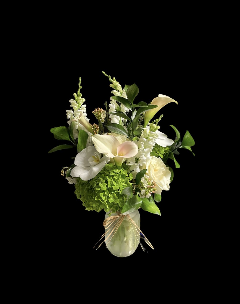 A wonderful flower arrangement perfect for any occasion 