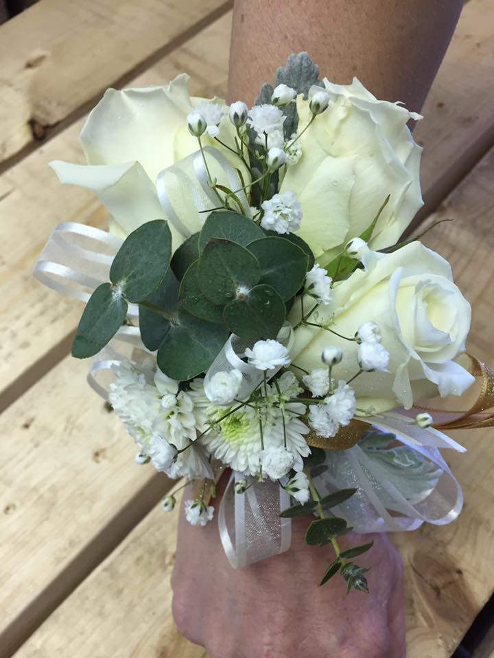 Prom/Wedding flowers perfected!! EIther single, or as a pair. Boutonnieres begin at