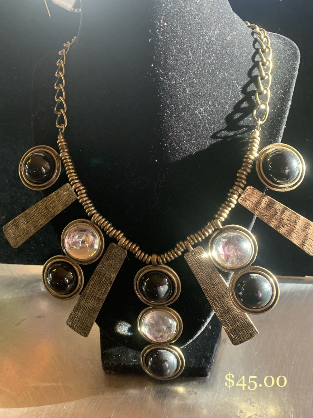 Bulky necklace hotsell