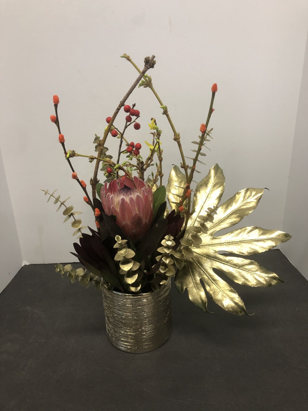 Chinese New Year arrangement 
Send happiness to the ones you love