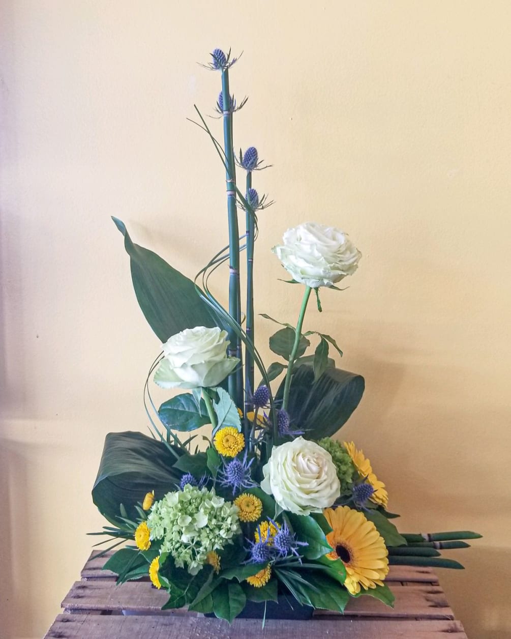 Looking for a floral arrangement that makes a statement ?  This