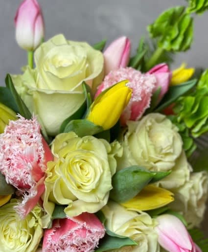 This arrangement will invoke the brightest and most beautiful colors of the