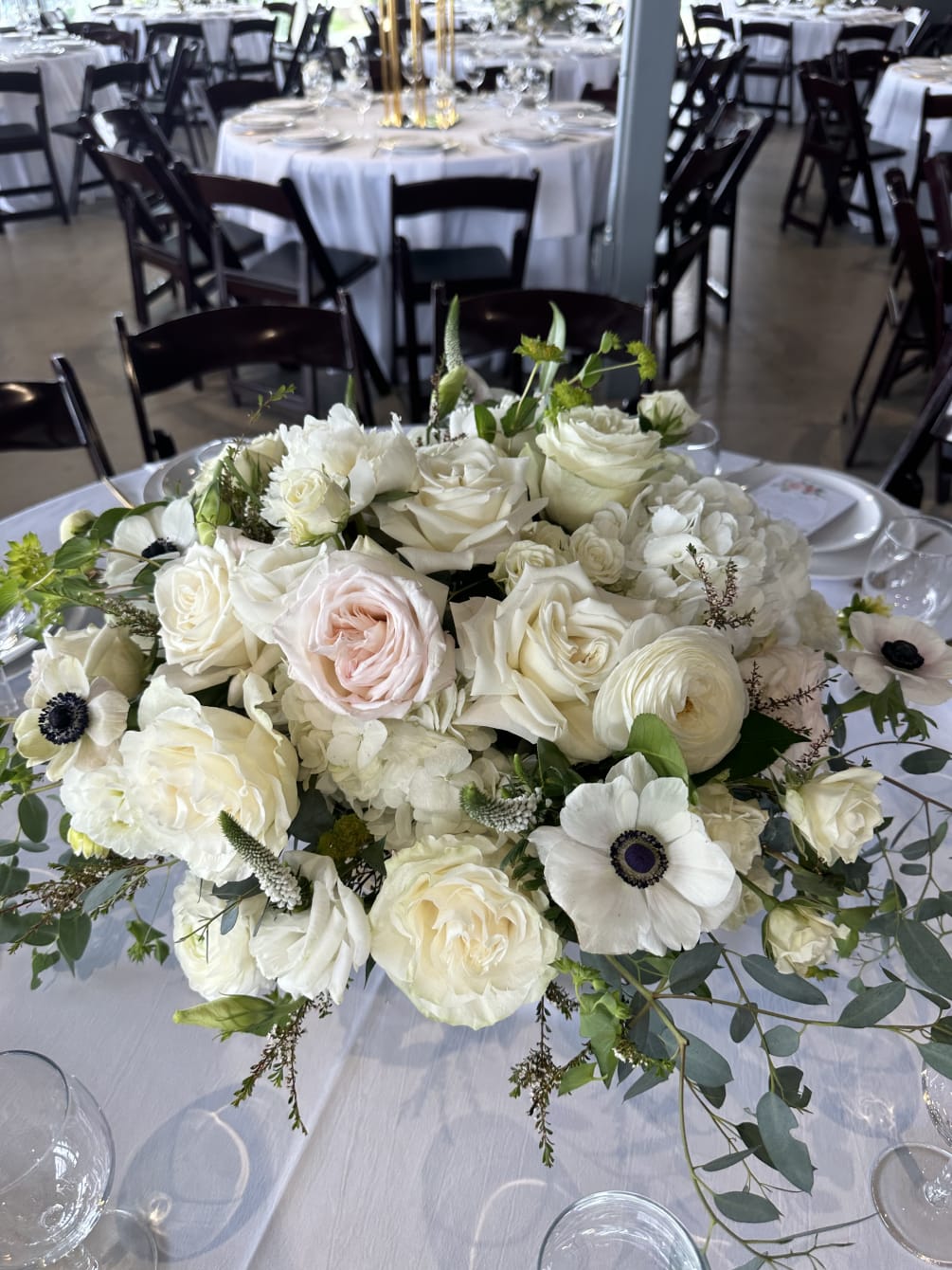 If you&#039;re looking for a breathtaking beautiful centerpiece  for your wedding