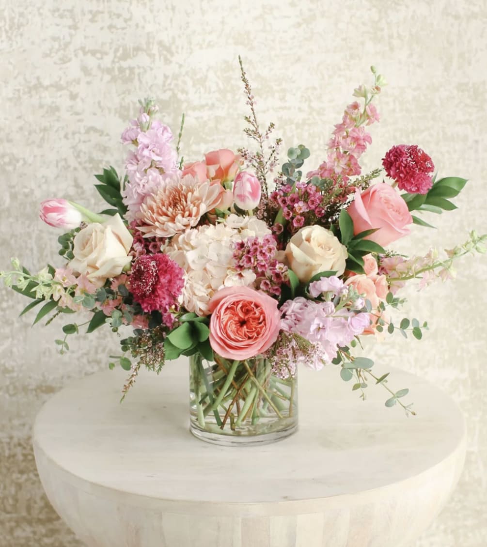 Blush, bubblegum, rose, fuchsia&mdash; your designer will choose the most beautiful blooms
