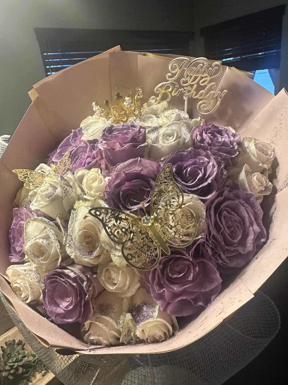 Glitter Rose Bouquet by Sunflowers n Roses Gift Shop