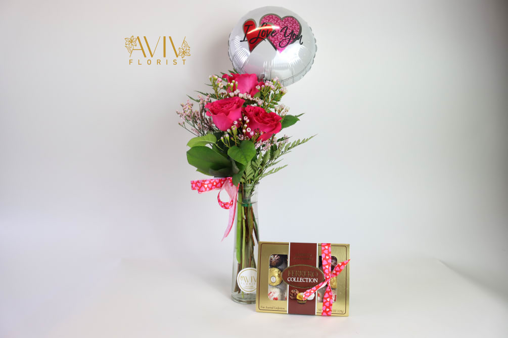 Send a cute and sweet red or pink roses bud vase to