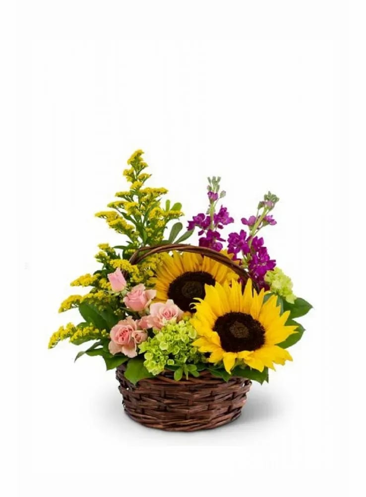 Sunflower and rose basket with filling, perfect for any occasion!