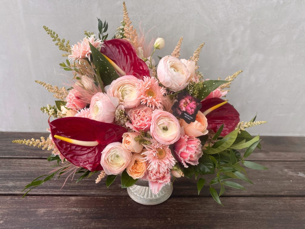 The &quot;Pink Panther&quot; bouquet is a breathtaking arrangement that combines the timeless