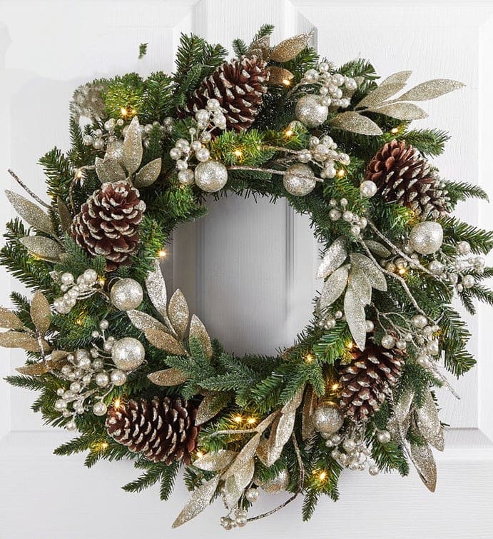 Our winter-themed wreath is a celebration of the season&rsquo;s splendid beauty. Crafted