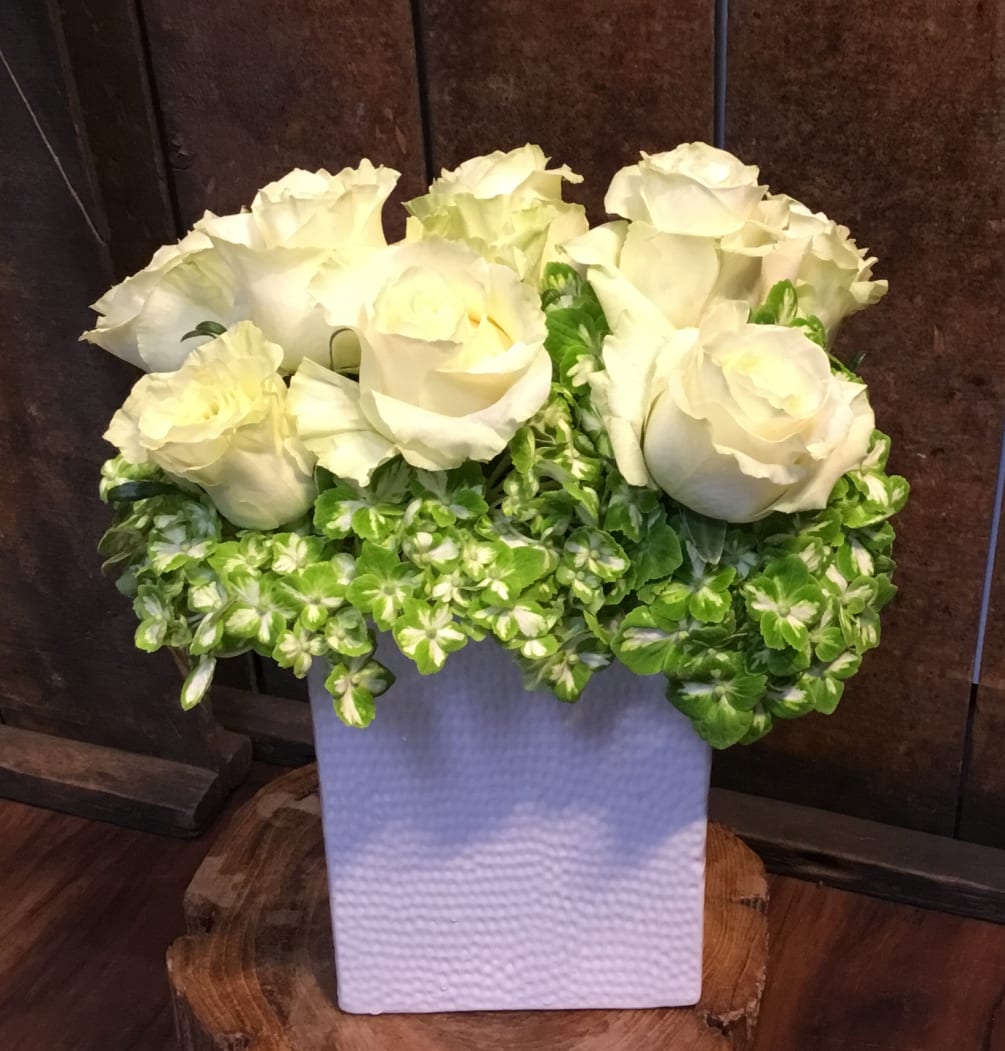 Green hydrangea with white roses