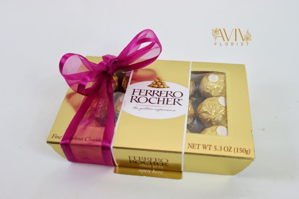 Ferrero Rocher offers a unique taste experience of contrasting layers: a whole