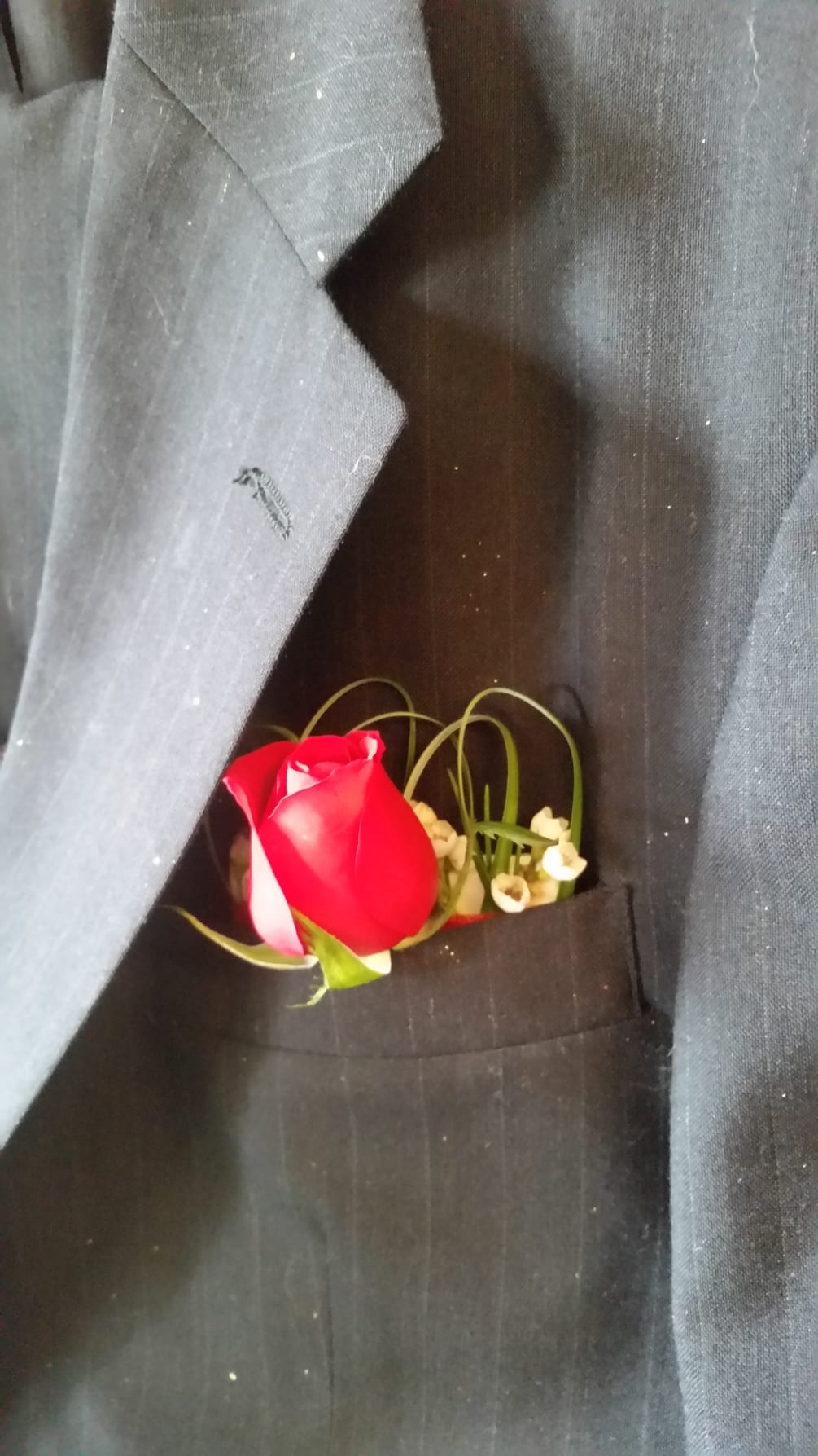 A creative and unique alternative to the traditional pin on boutonniere. Simply