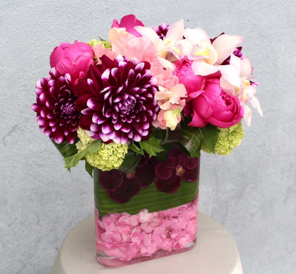 Dhalias and Peonies are seasonal If unvailable we reserve the right to