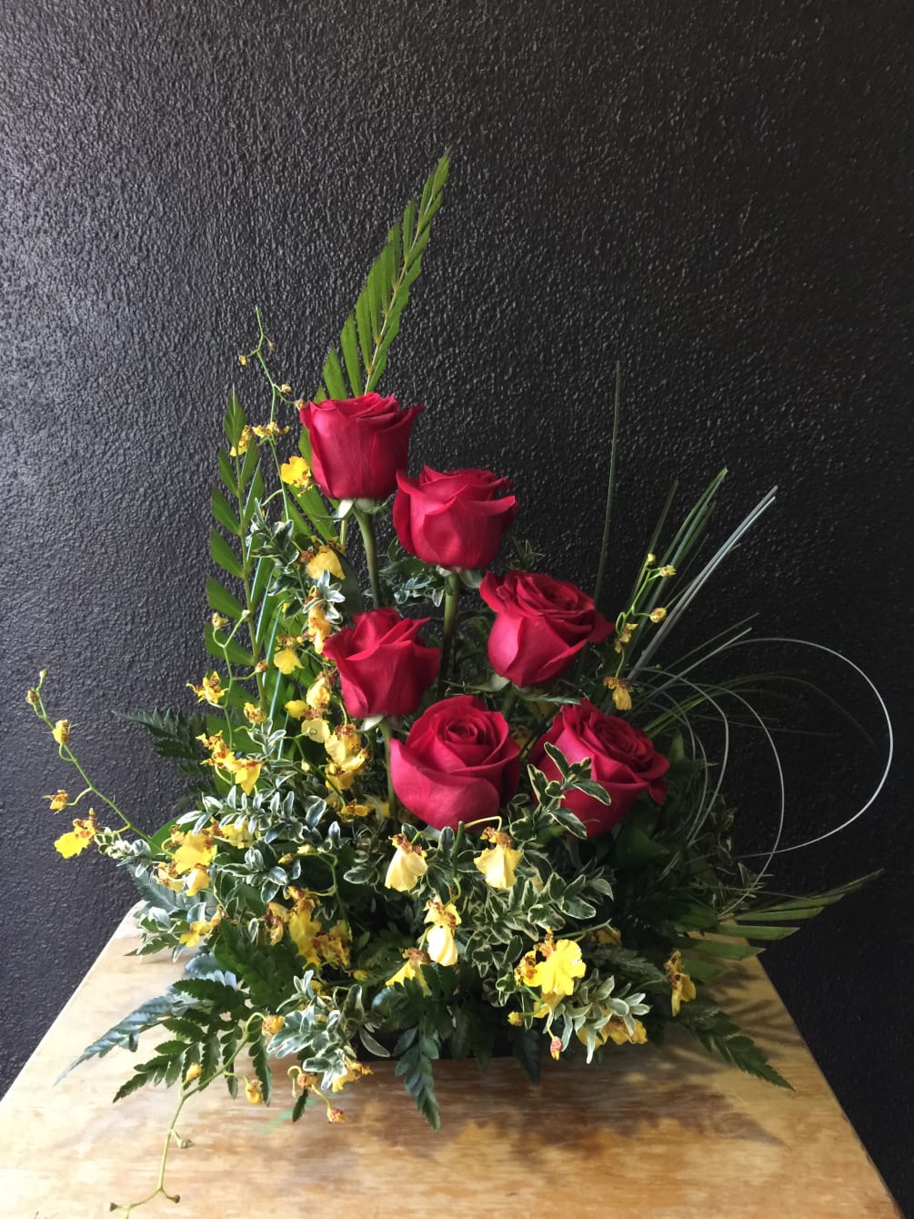 Rose ikebana deals