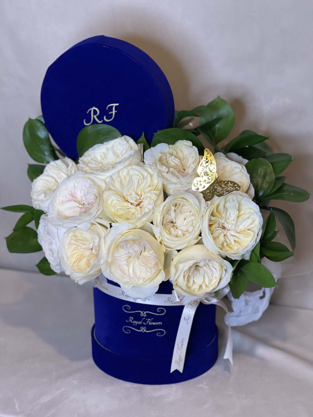 The fragrance of these garden roses will never be forgotten! 12 premium
