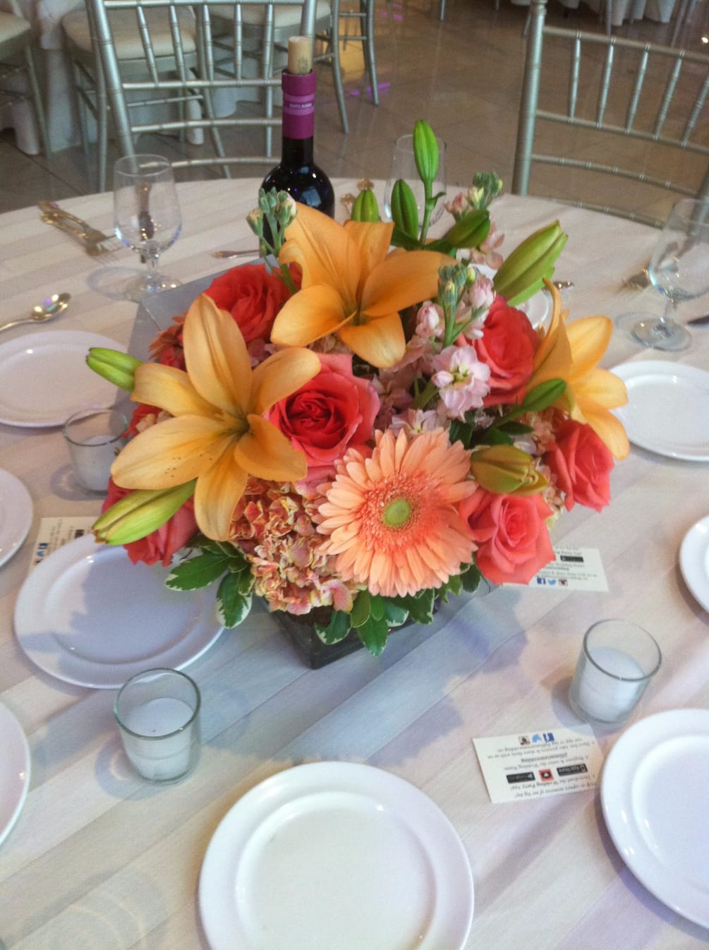 Great for parties, weddings, and even send as a birthday surprise!
Lilies, roses
