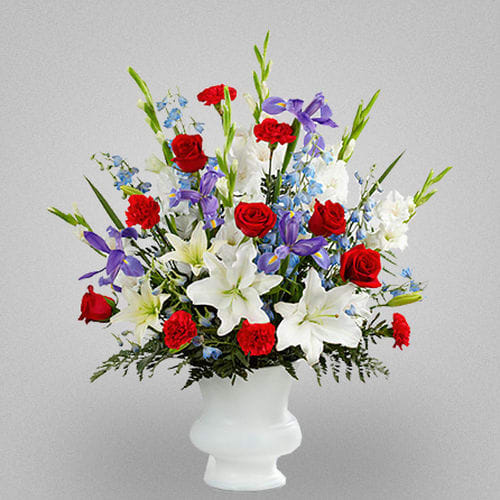 It is an elegant display, which uses the fresh red, light blue