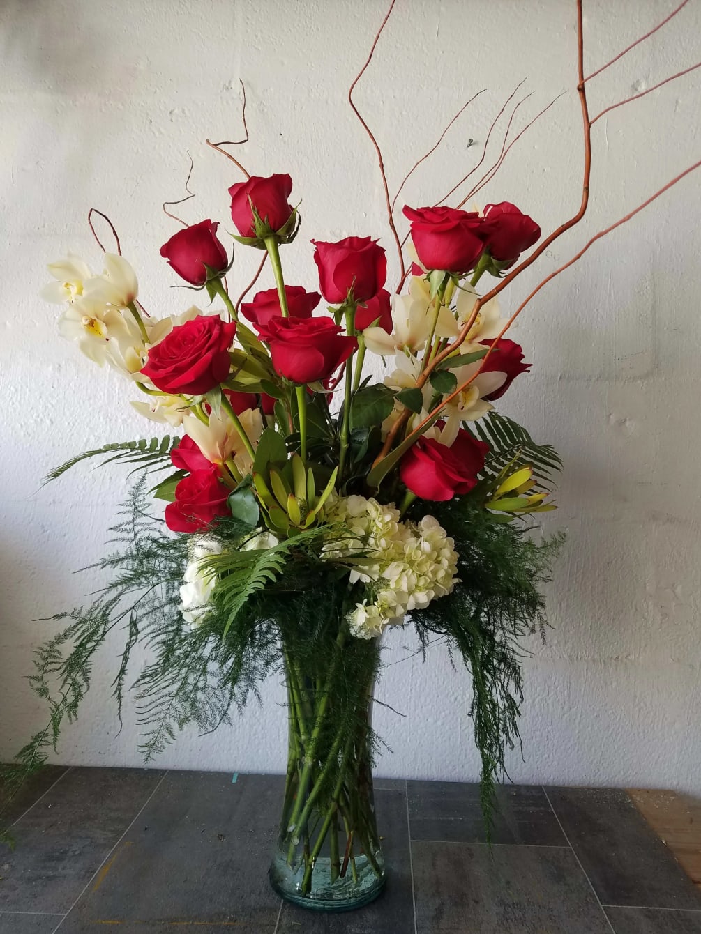 A perfect arrangment to show your valentine how much you love them.