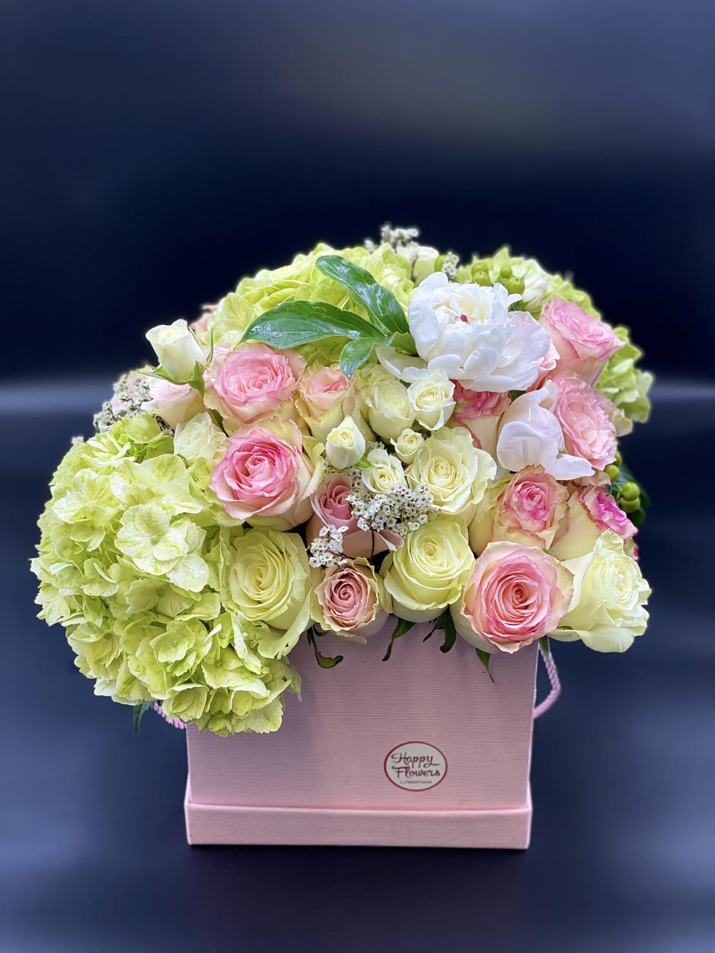 Delicate mix of colors in a combination of pink and white tones.