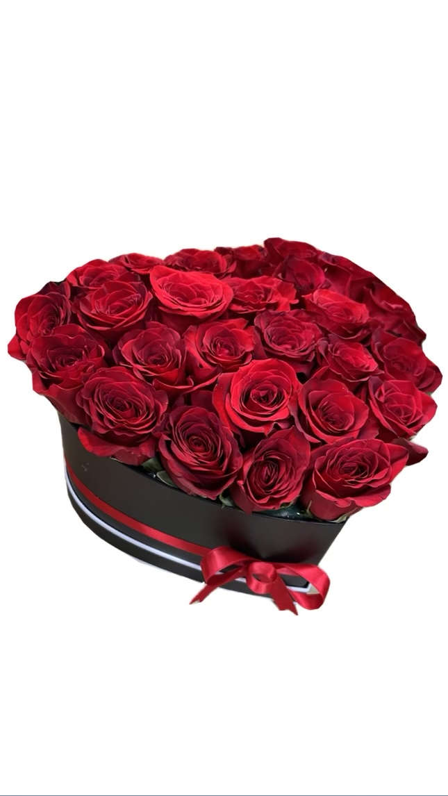 Delight the one you love with our lovely rose arrangement. This little