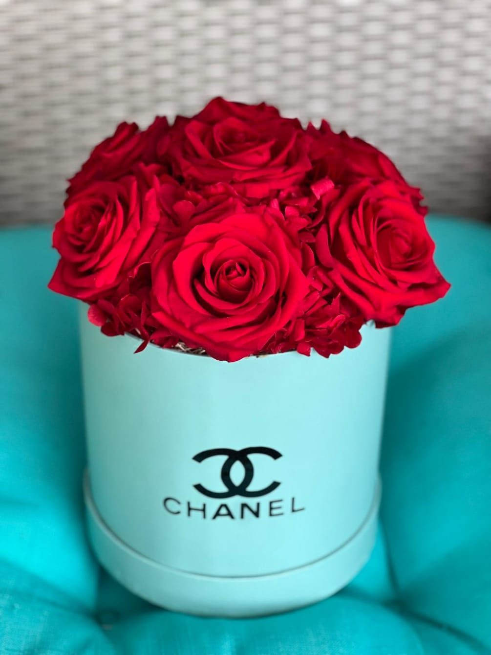 7 Fresh Red Roses in Chanel Box 