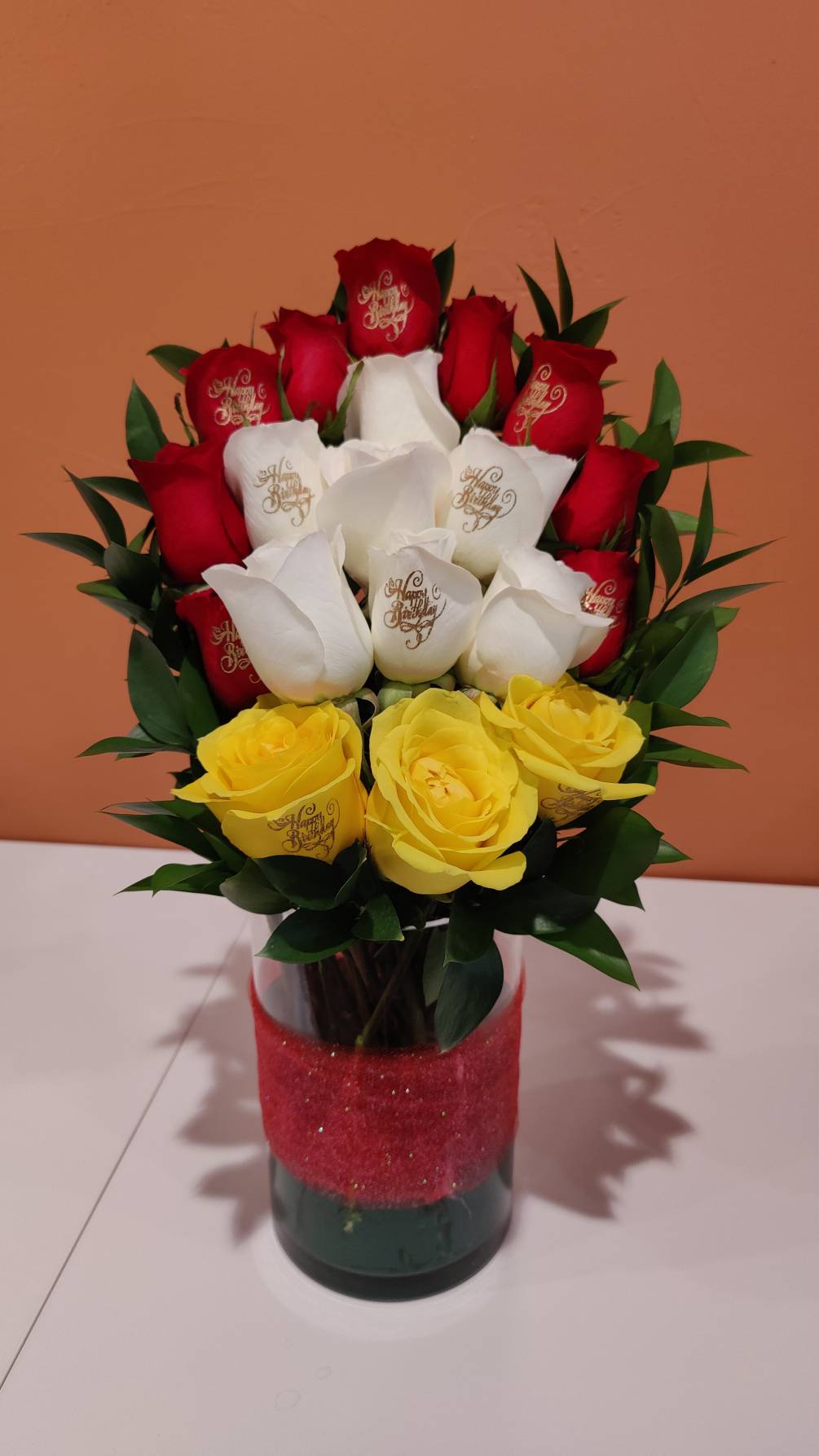 Fresh Roses arrangement with Happy Birthday Message 