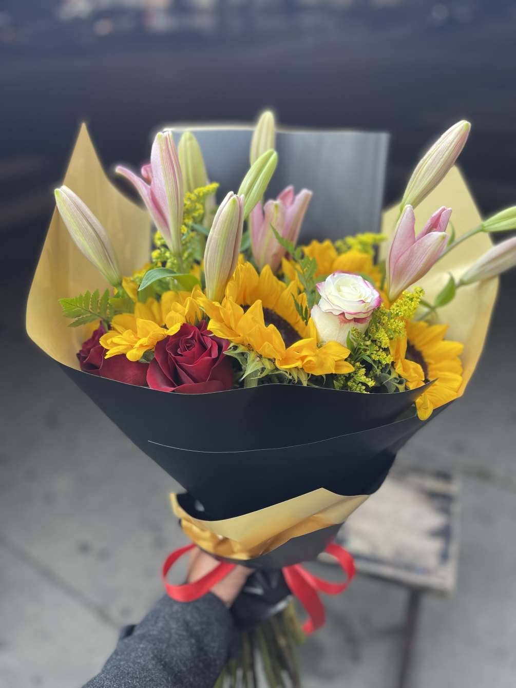 Beautiful Bouquet of 6 sunflowers and 5 hybrid lilies plus 8 premium