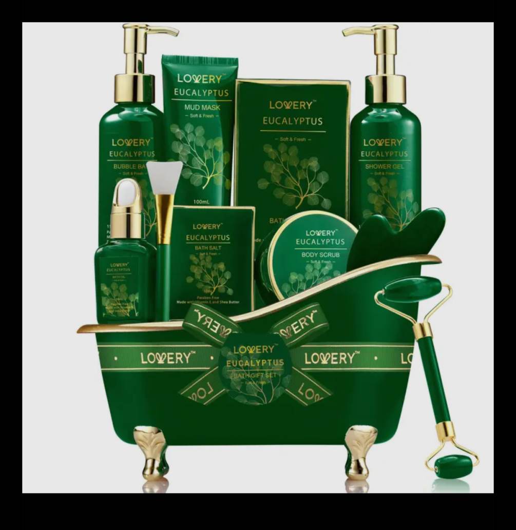An assortment of eucalyptus products that are perfect for the bath! Eucalyptus