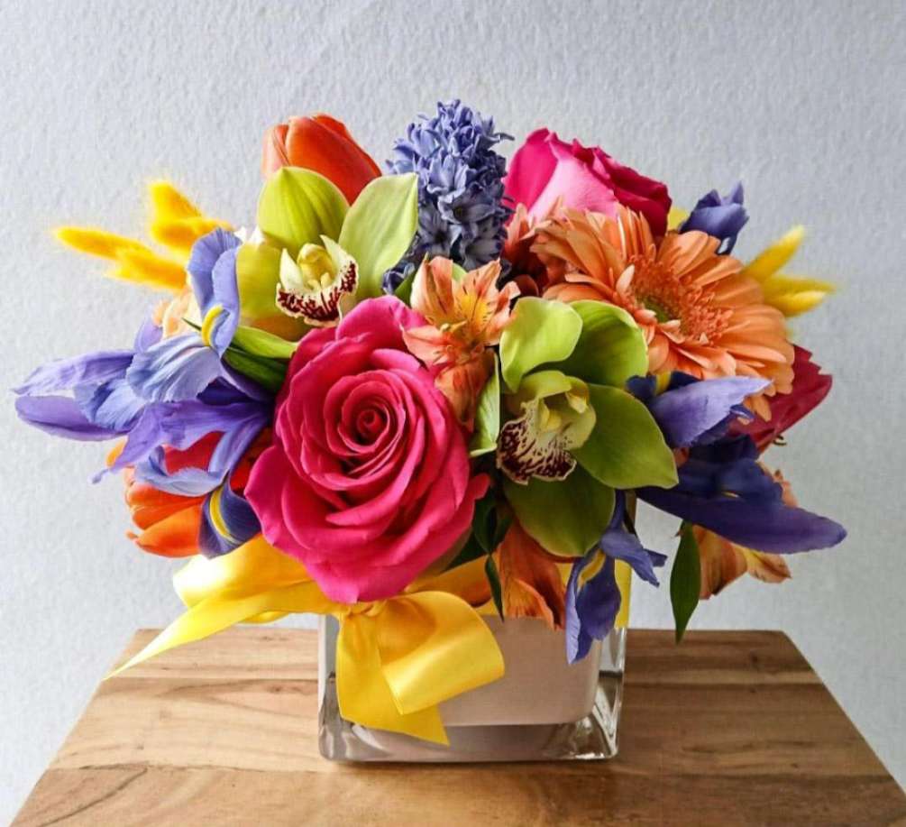 Send this beautiful special blossoms bouquet today to show them how much