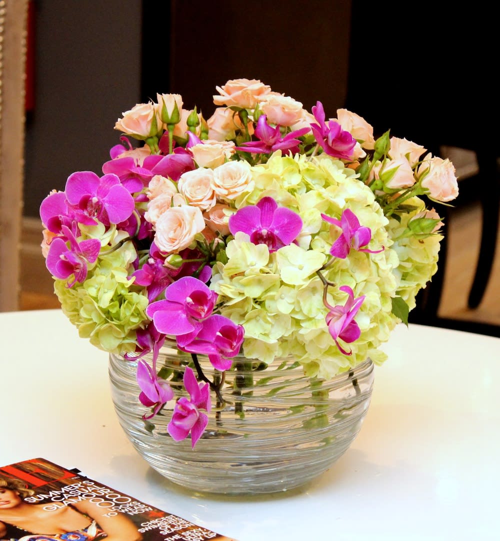 Enter a world of contemporary refinement with the &quot;Modern Elegance&quot; arrangement, a