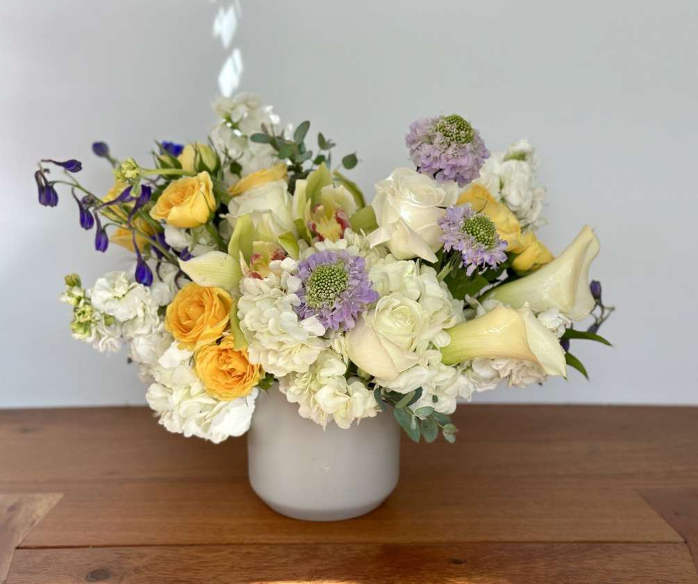 &quot;Experience the magic of a stunning flower arrangement in the Kendall vase