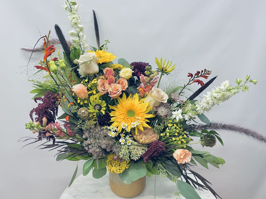 Allow our designers to choose the freshest &amp; most beautiful blooms to