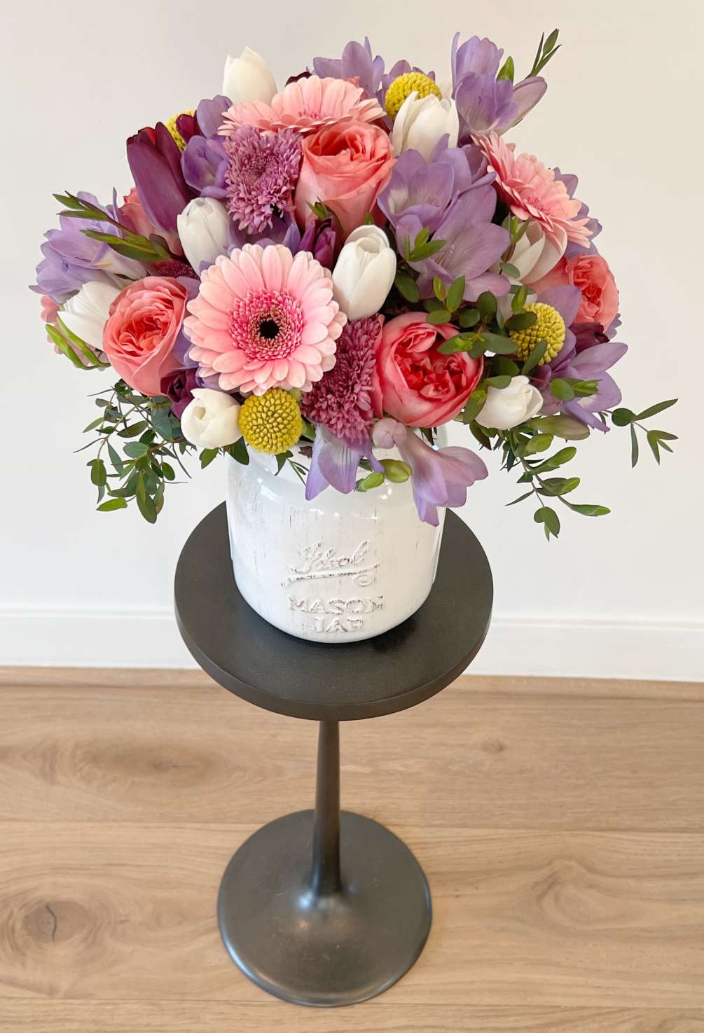 The perfect flower arrangement for Mother&rsquo;s Day! Picture shown is our premium