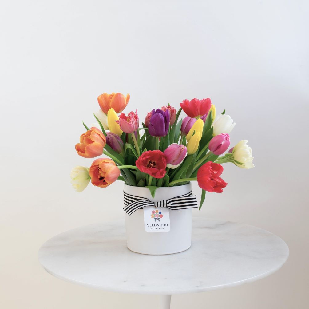 Let&rsquo;s keep things local this Mother&rsquo;s Day &ndash; this lovely all-tulip bouquet