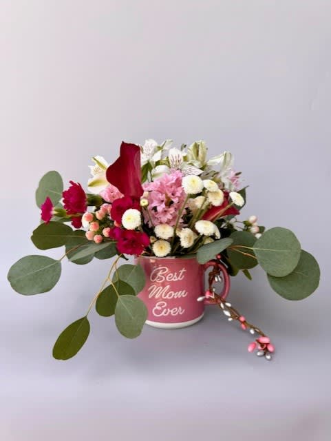 Beautiful Ceramic Pink Mug &quot;Best Mom Ever&quot;
Flowers: Alstoemeria, Calas, Hyacinth, Dotty Micro