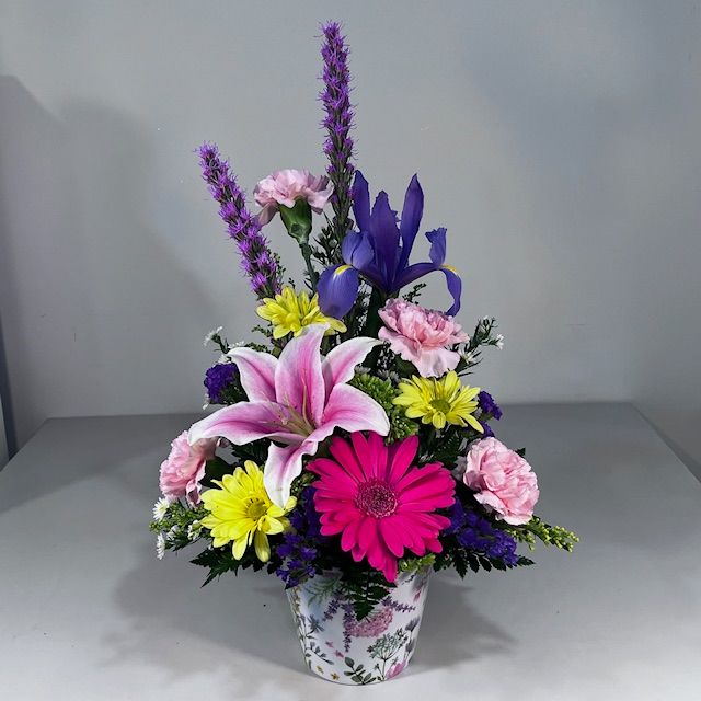 Beautiful Mix fresh flowers. (flower type and color differ by 